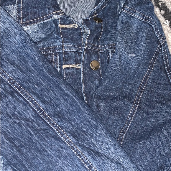 Jean jacket - Picture 2 of 5